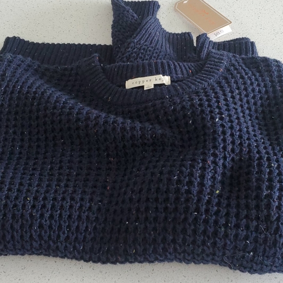 NWT🎄 SWEATERS - Picture 5 of 8